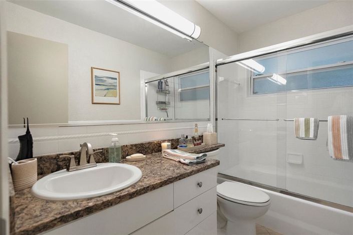 Image No.13-3 Bed Property for sale