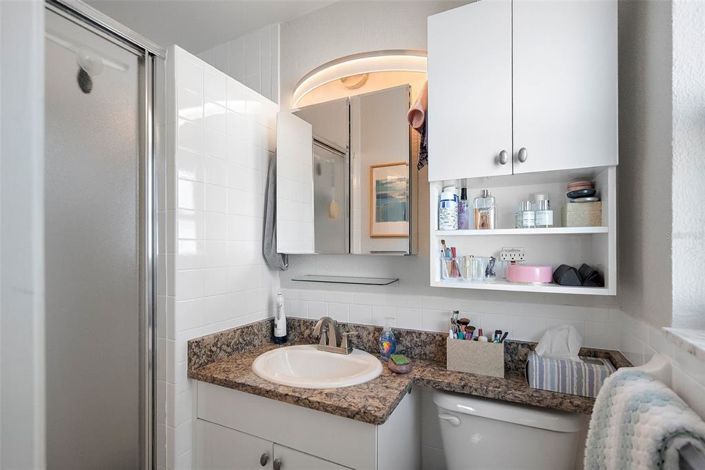 Image No.16-3 Bed Property for sale