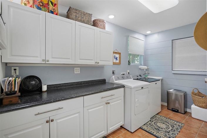 Image No.20-3 Bed Property for sale