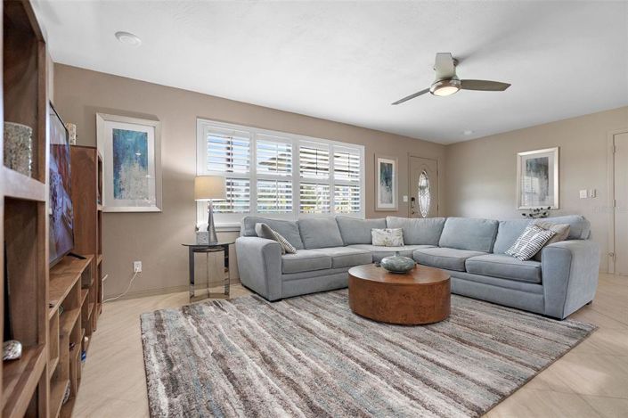 Image No.5-3 Bed Property for sale