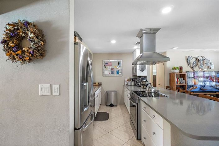 Image No.9-3 Bed Property for sale