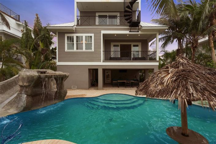 Image No.10-Propriété de 4 chambres à vendre à Holmes Beach