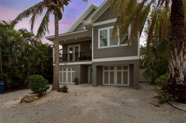 Image No.4-Propriété de 4 chambres à vendre à Holmes Beach