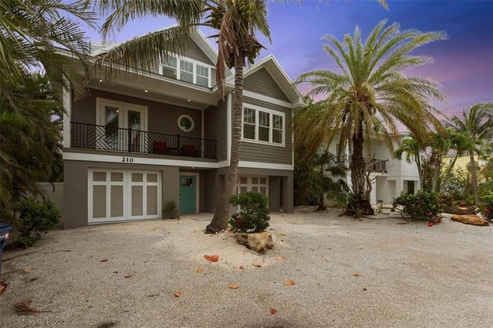 Image No.5-Propriété de 4 chambres à vendre à Holmes Beach