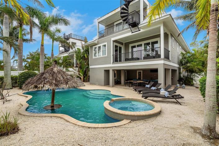 Image No.9-Propriété de 4 chambres à vendre à Holmes Beach