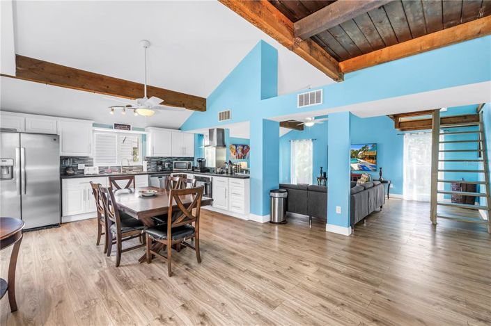 Image No.19-5 Bed Property for sale