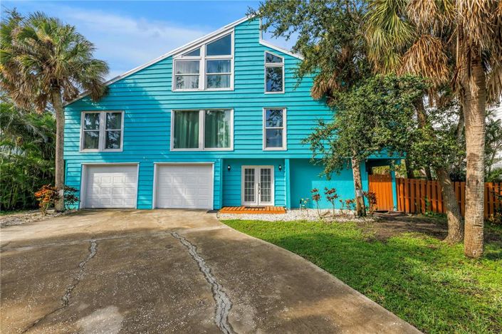 Image No.2-5 Bed Property for sale