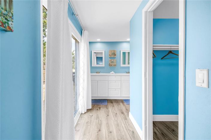 Image No.34-5 Bed Property for sale