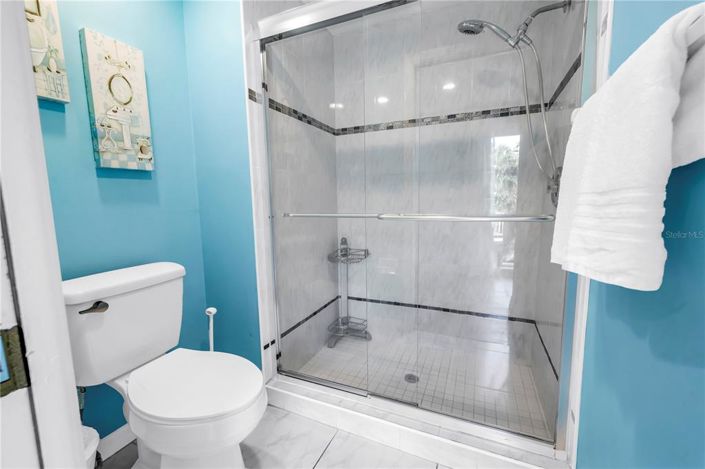 Image No.36-5 Bed Property for sale