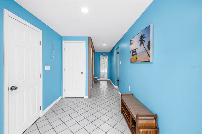 Image No.4-5 Bed Property for sale