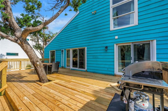 Image No.55-5 Bed Property for sale