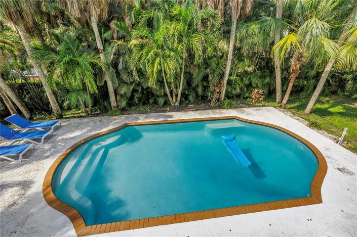 Image No.57-5 Bed Property for sale