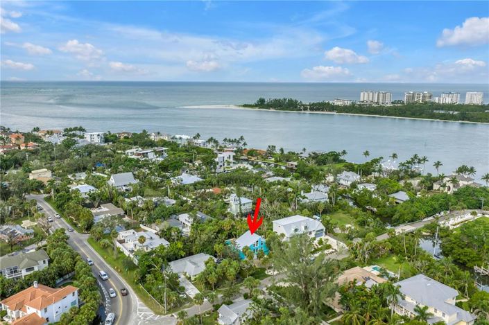 Image No.66-5 Bed Property for sale