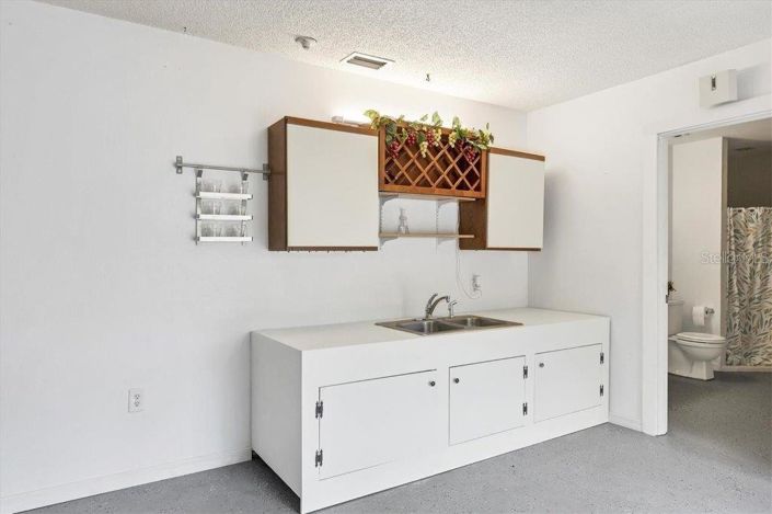 Image No.27-4 Bed Property for sale