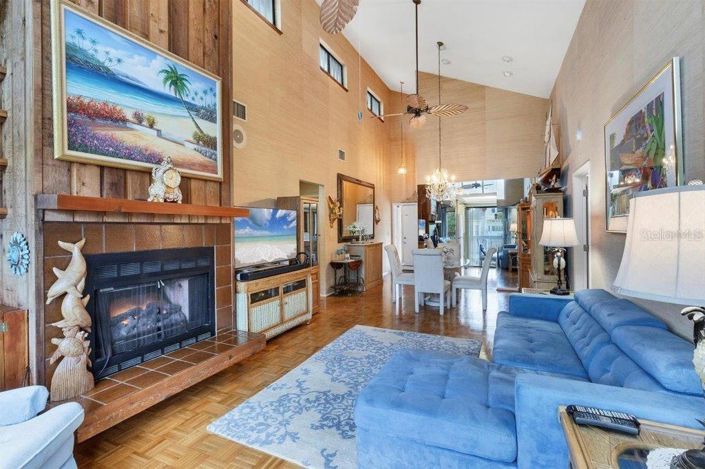 Image No.8-4 Bed Property for sale