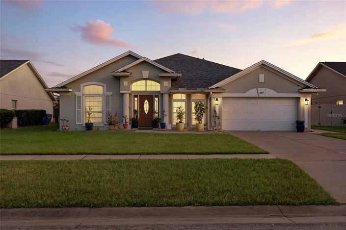 Image No.1-4 Bed Property for sale