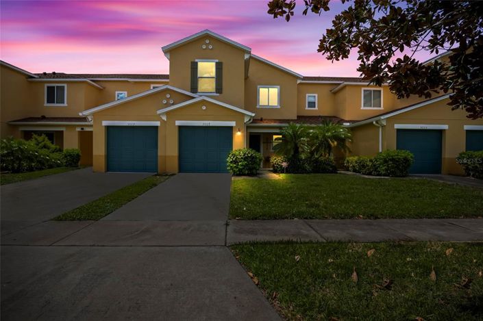 Image No.1-Maison de ville de 3 chambres à vendre à Kissimmee