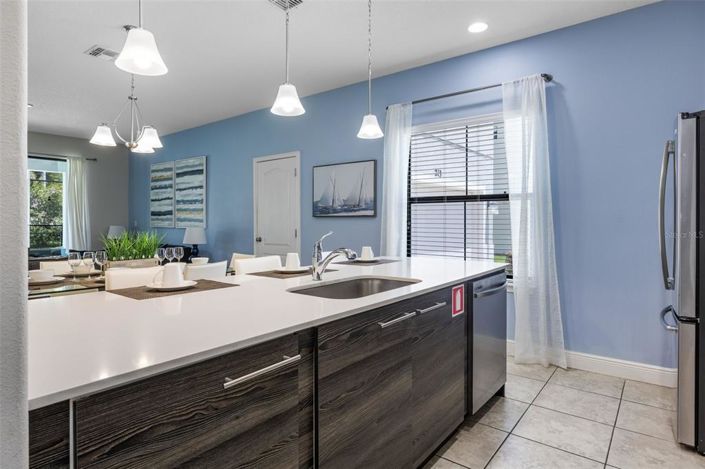 Image No.20-3 Bed Property for sale