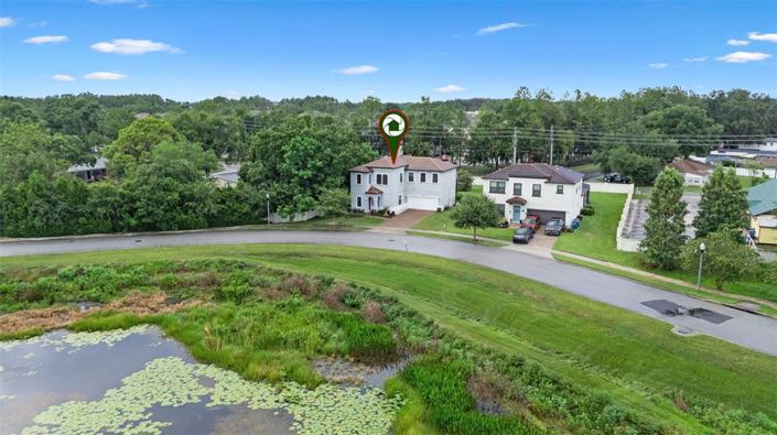 Image No.54-3 Bed Property for sale