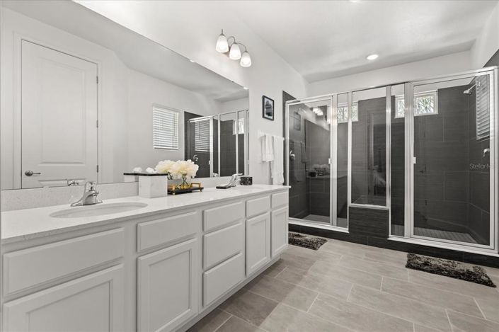 Image No.21-Propriété de 5 chambres à vendre à Reunion