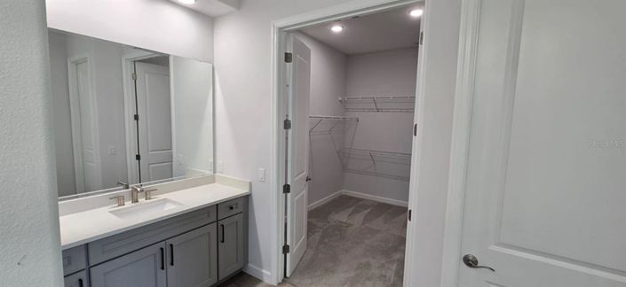 Image No.17-4 Bed Property for sale