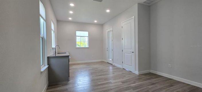 Image No.28-4 Bed Property for sale