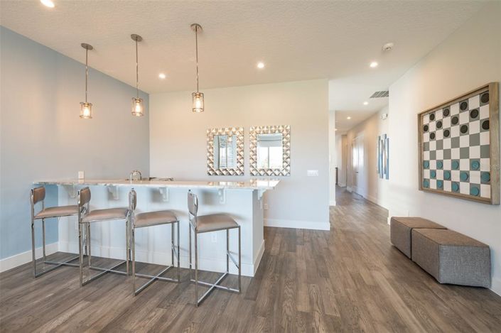 Image No.20-8 Bed Property for sale