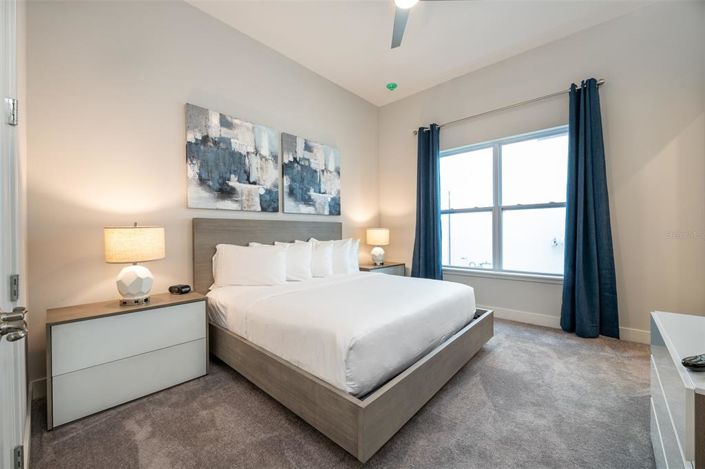 Image No.29-8 Bed Property for sale