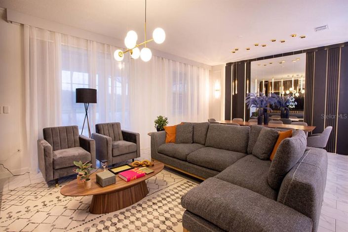 Image No.7-7 Bed Property for sale