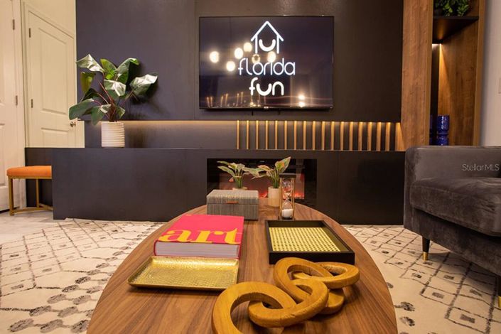 Image No.8-7 Bed Property for sale