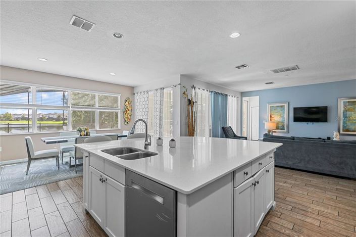 Image No.8-Propriété de 6 chambres à vendre à Kissimmee