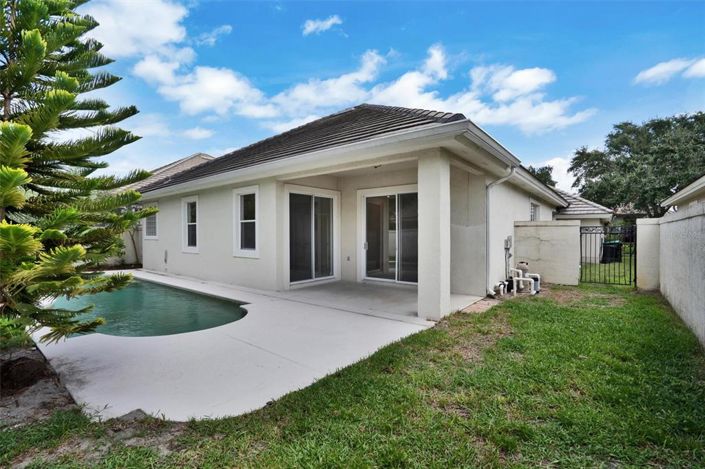 Image No.15-4 Bed Property for sale