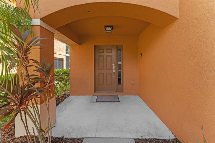 Image No.2-4 Bed Property for sale