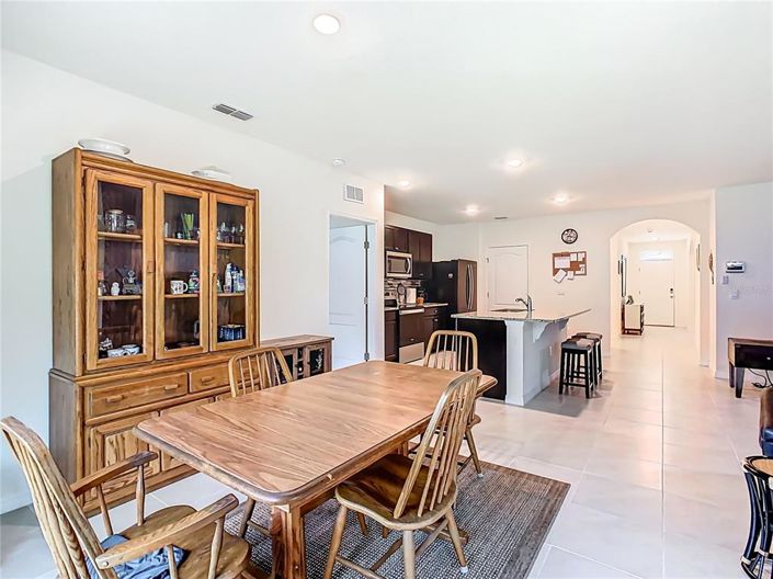 Image No.19-3 Bed Property for sale