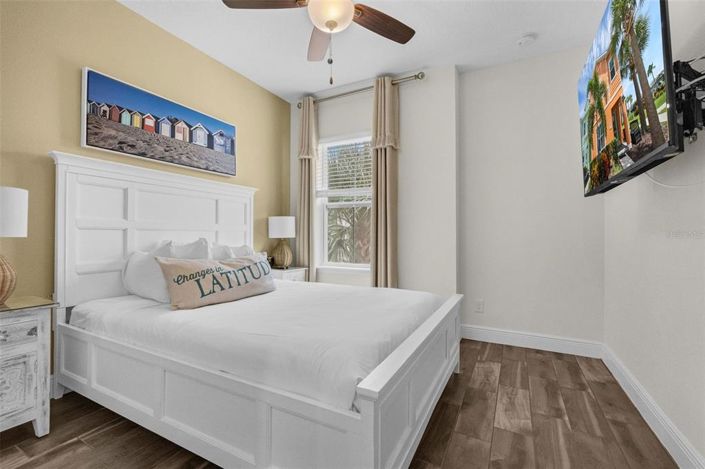 Image No.20-4 Bed Townhouse for sale