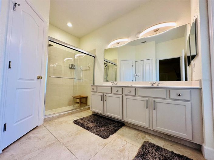 Image No.15-4 Bed Property for sale