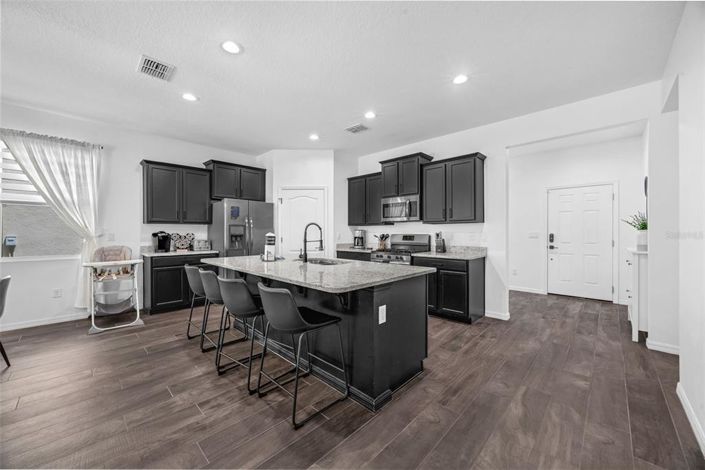 Image No.11-5 Bed Property for sale