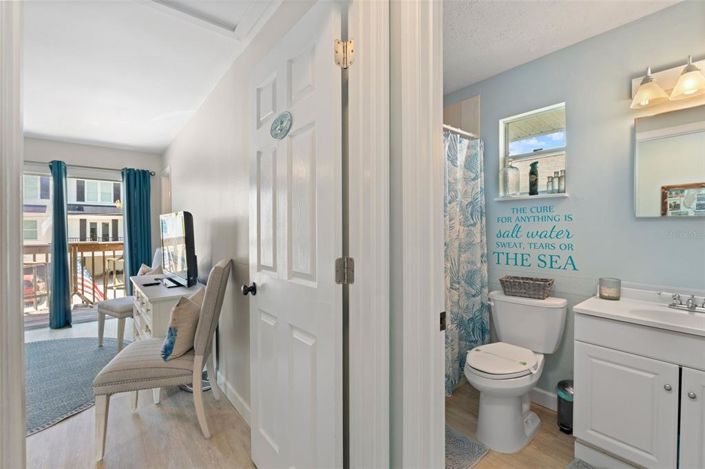 Image No.20-Propriété de 4 chambres à vendre à Bradenton Beach