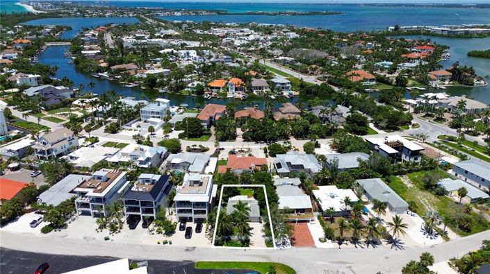 Image No.6-Propriété de 2 chambres à vendre à Sarasota