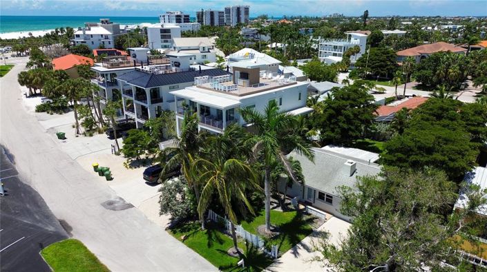 Image No.9-Propriété de 2 chambres à vendre à Sarasota