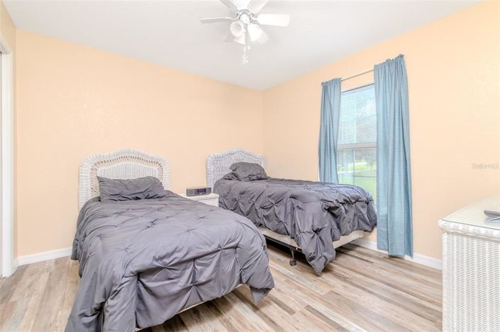 Image No.15-3 Bed Property for sale