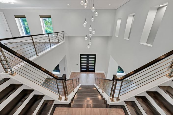 Image No.34-8 Bed Property for sale