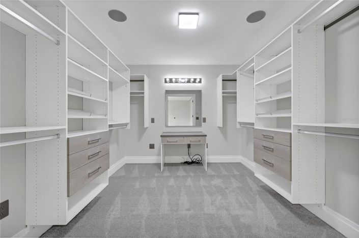 Image No.52-8 Bed Property for sale