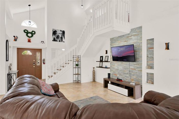 Image No.5-4 Bed Property for sale