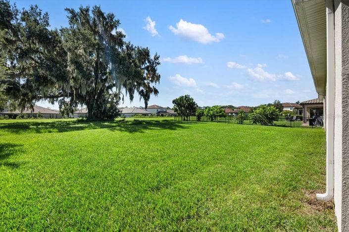 Image No.39-4 Bed Property for sale