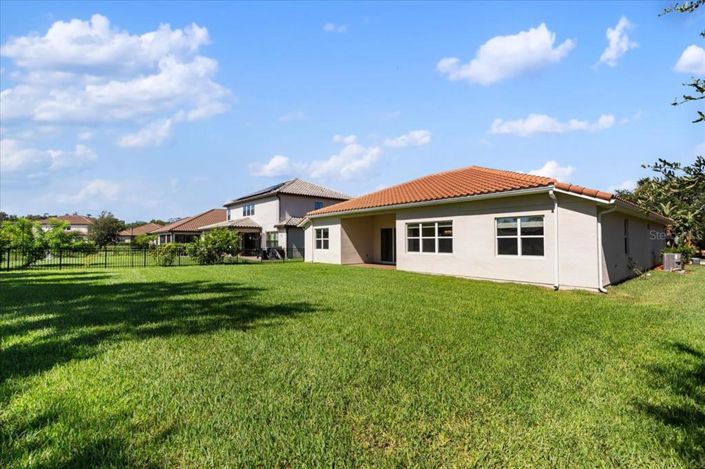 Image No.42-4 Bed Property for sale