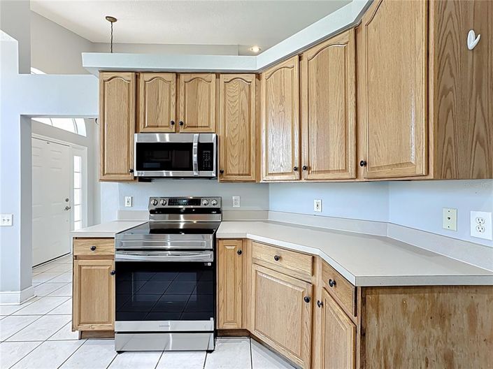 Image No.12-3 Bed Property for sale