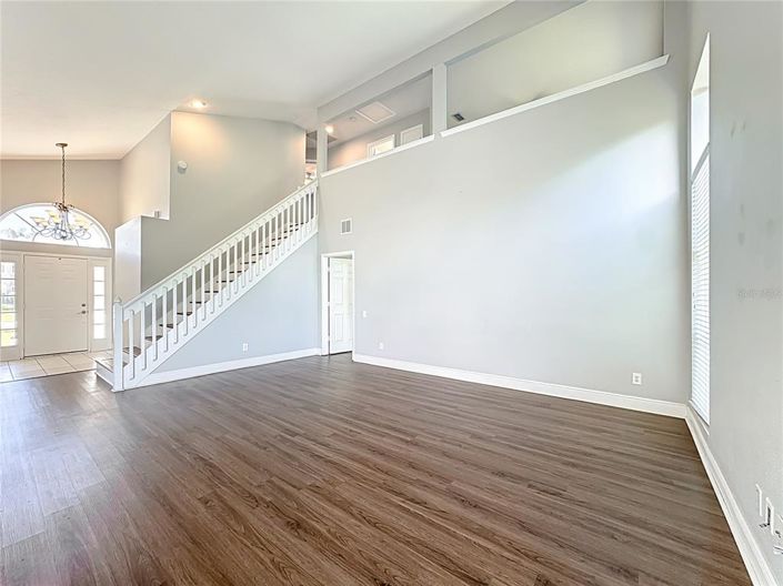 Image No.19-3 Bed Property for sale