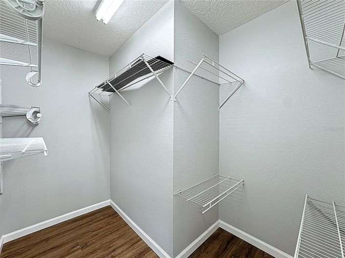 Image No.28-3 Bed Property for sale