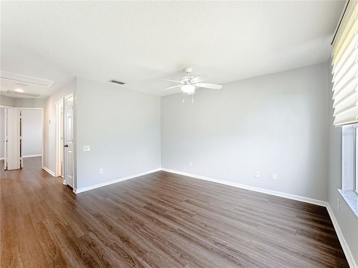 Image No.30-3 Bed Property for sale